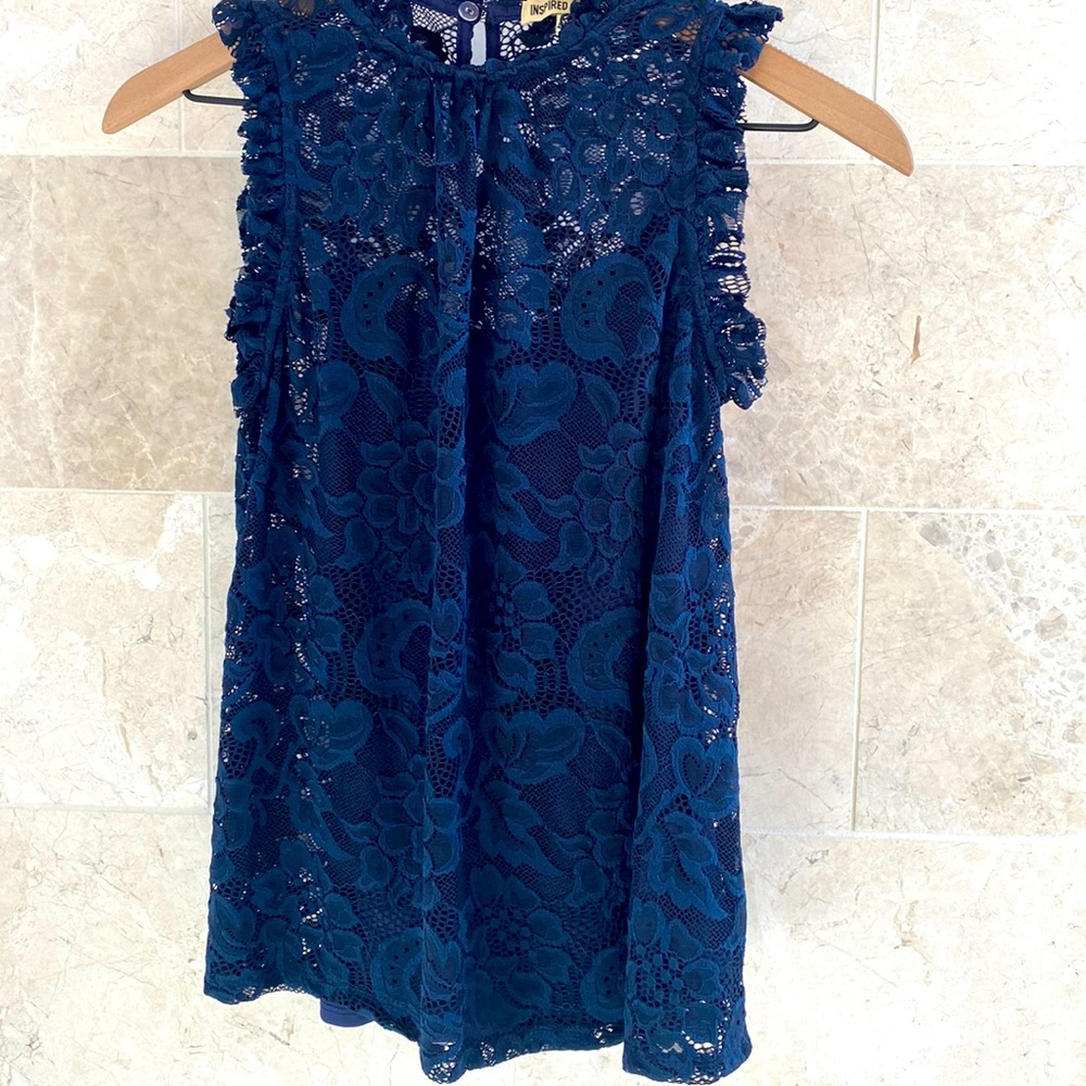 Inspired Hearts sleeveless blouse.  Size Small